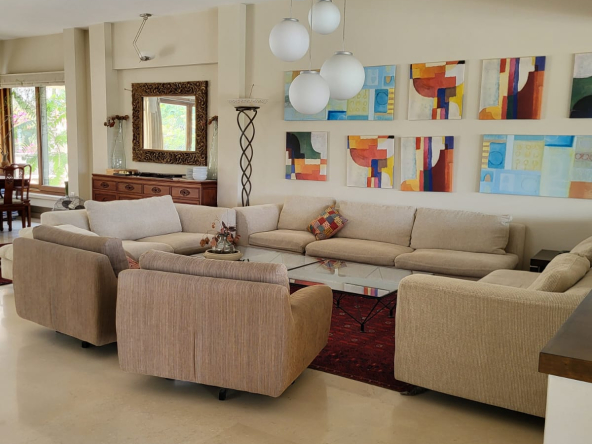 30a51733-9942-4447-849b-b27f6e0f6379