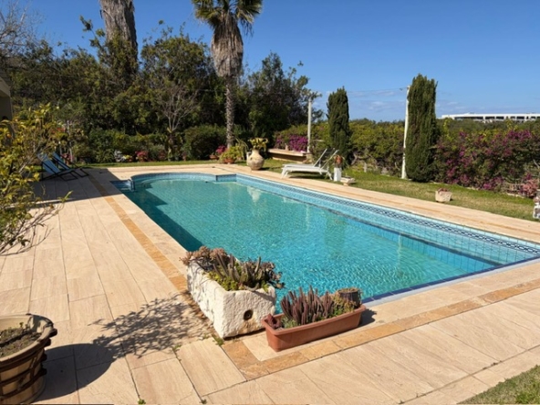 וילה יוקרתית להשכרה בקיסריה